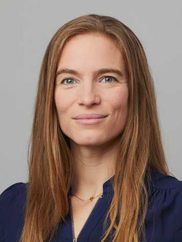 Prof. Laura Bégon-Lours