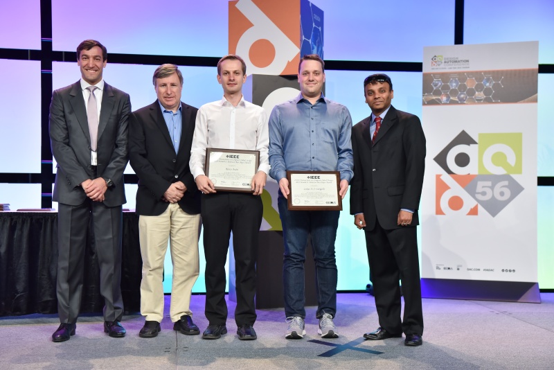 Renzo Andri (Mitte) und Lukas Cavigelli erhalten den Donald O. Pederson Best Paper Award