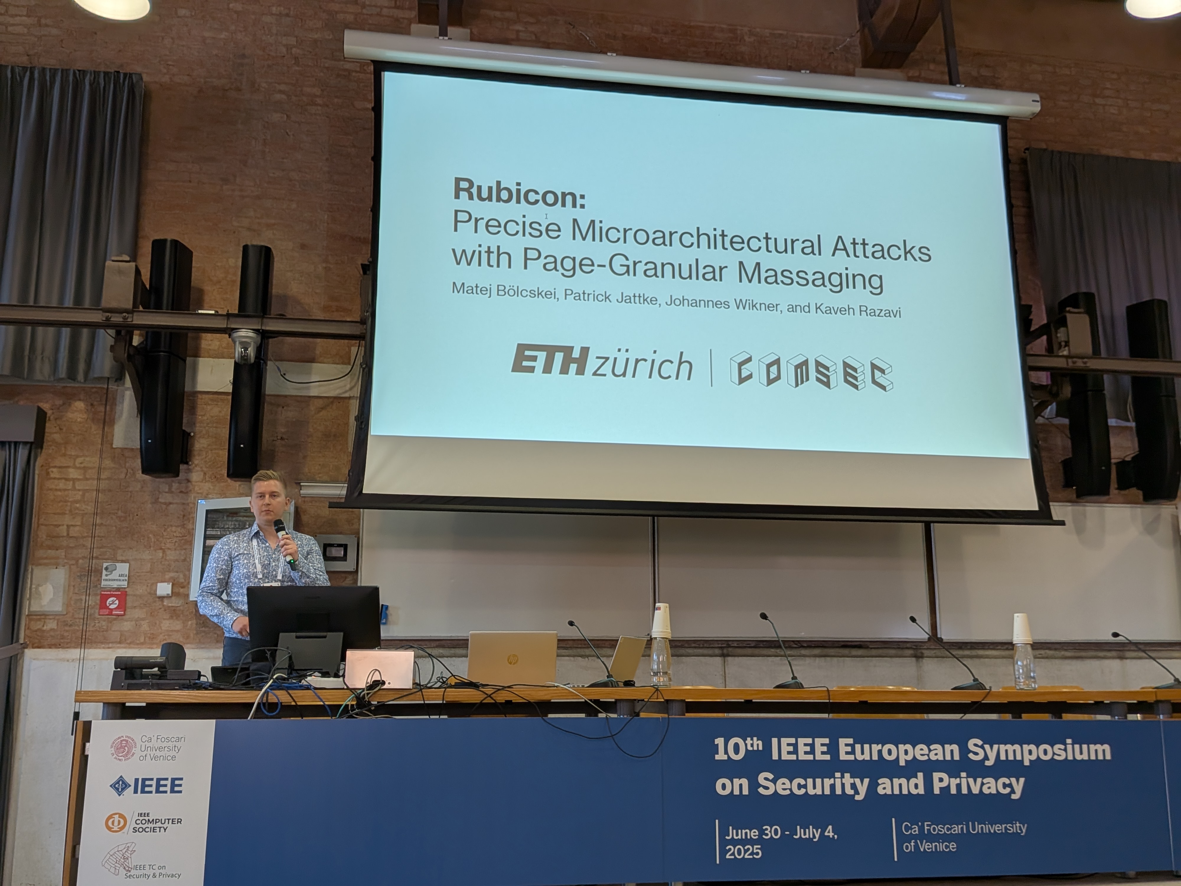 Enlarged view: Matej Bölcskei presenting the paper